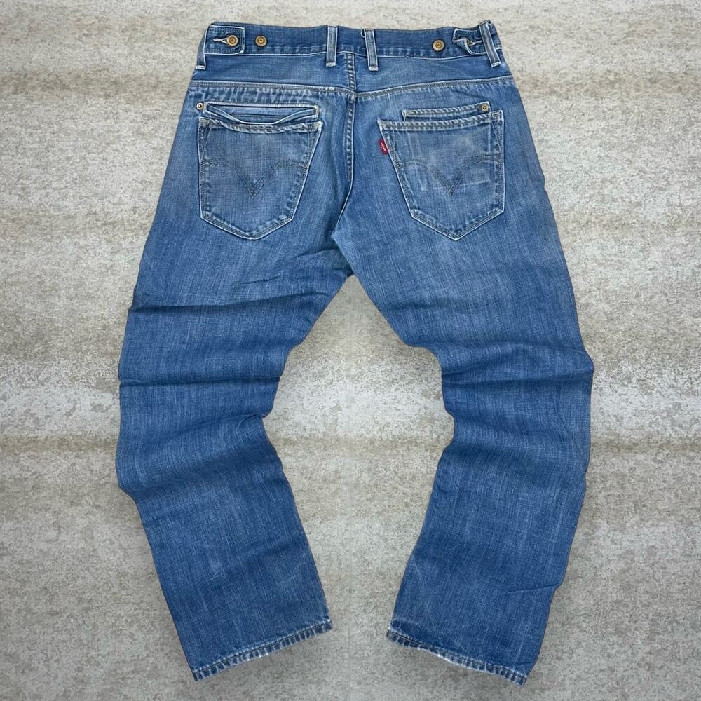 Vintage Y2K Levis 511 Jeans 32x30 Slim Fit Medium Wash Buckle Back Denim